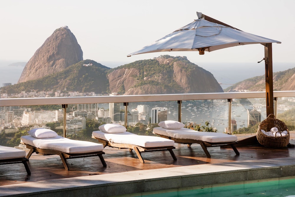 Vila Santa Teresa — 5-Star Luxury Hotel in Rio De Janeiro, Brasil