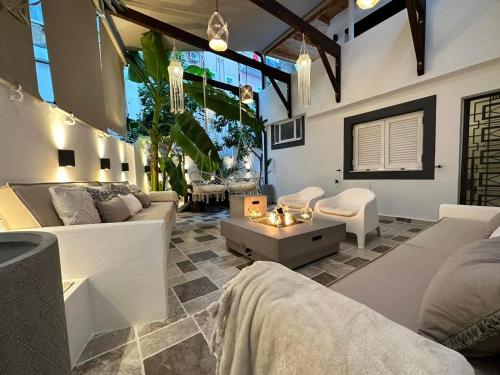 Casa Magnolia Patras — 4-Star Luxury Hotel in Patra, Greece