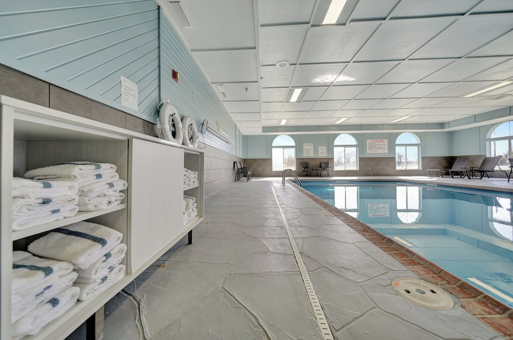 Holiday Inn Express Hotel & Suites Beatrice by IHG - photo 92