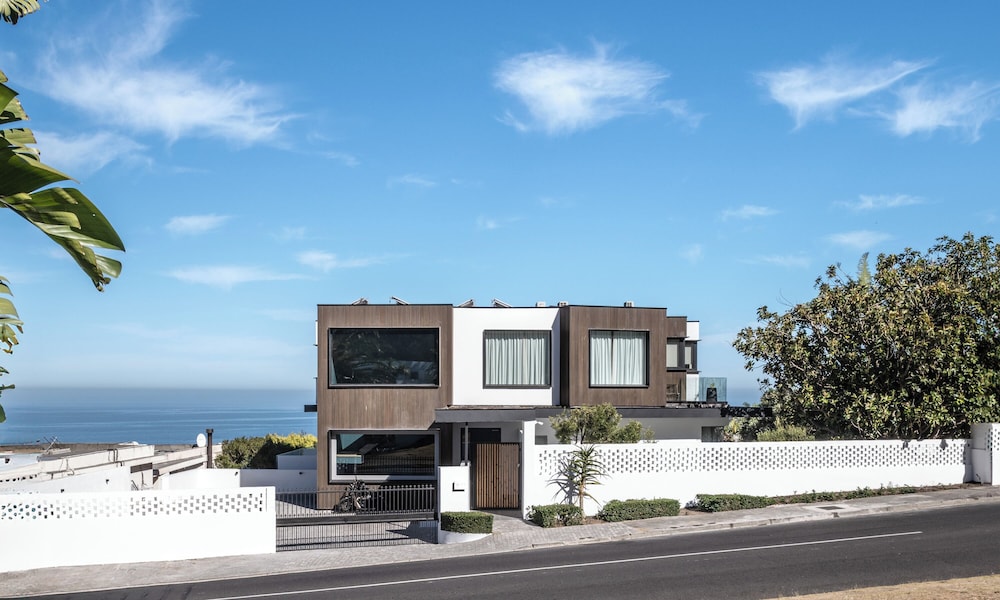Sovn Experience Lifestyle — 4-Star Luxury Hotel in Cape Town, South Africa