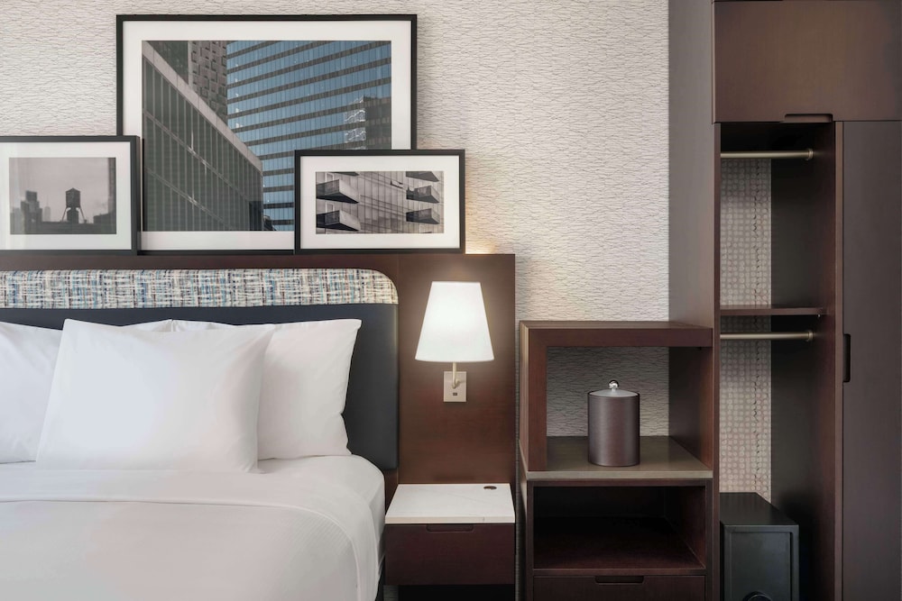 DoubleTree by Hilton Long Island City NY - photo 7
