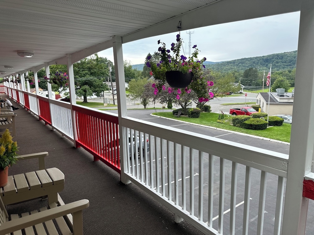 Cozy Corner Motel - photo 14