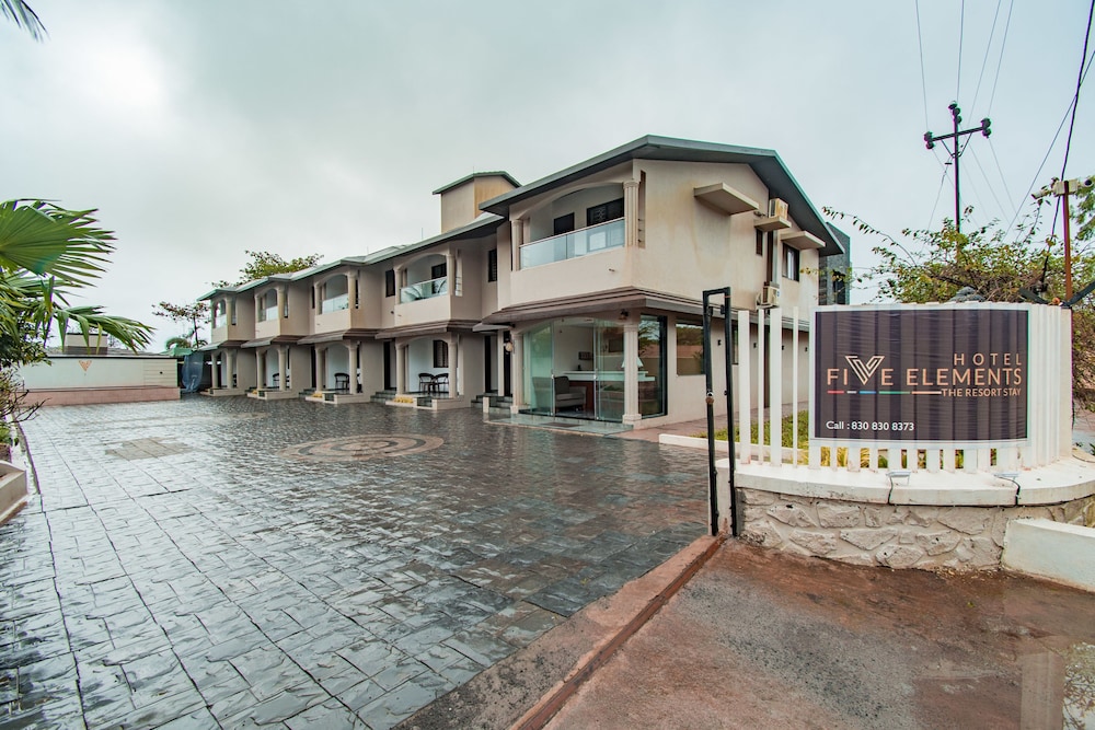 Treebo Five Elements Lonavala - carbon neutral hotel in Lonavla