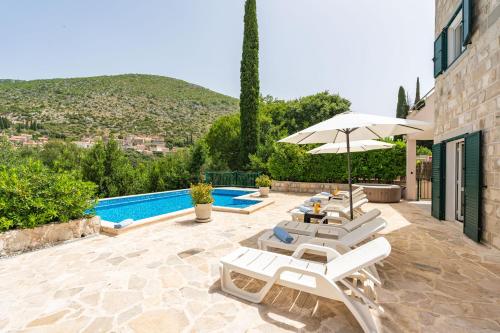 Villa Petmat with private pool and 6 bedrooms