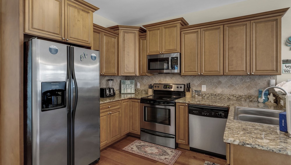 Great Family Home in Seacrest; Resort Pool Beach Shuttle - photo 12