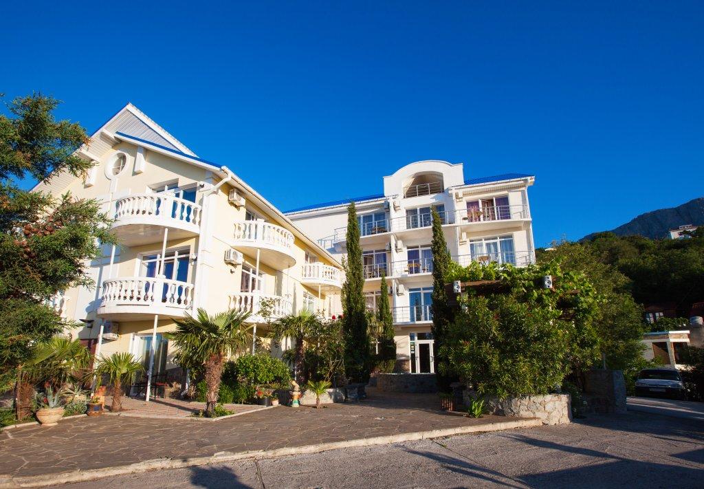 Forest Hotel — hotel in Alupka
