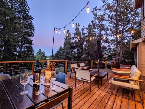 Serenity on 6th 30 Day Minimum — 4-Star Luxury Hotel in Bend, United States