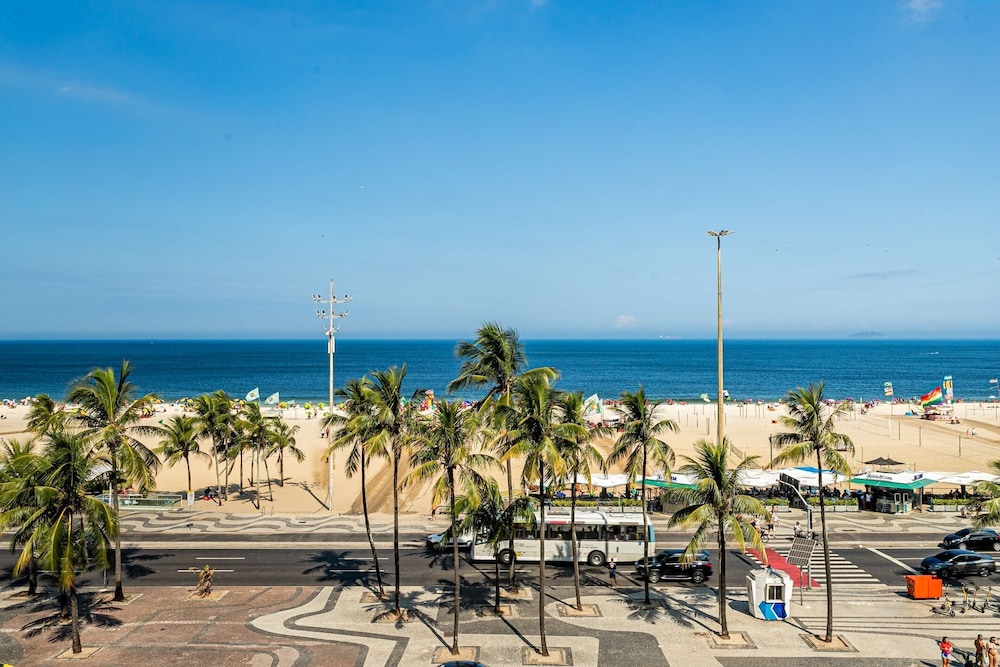 Luxuoso 3Qtos Vista Mar em Copacabana A 2440 515 — 4-Star Luxury Hotel in Rio De Janeiro, Brasil