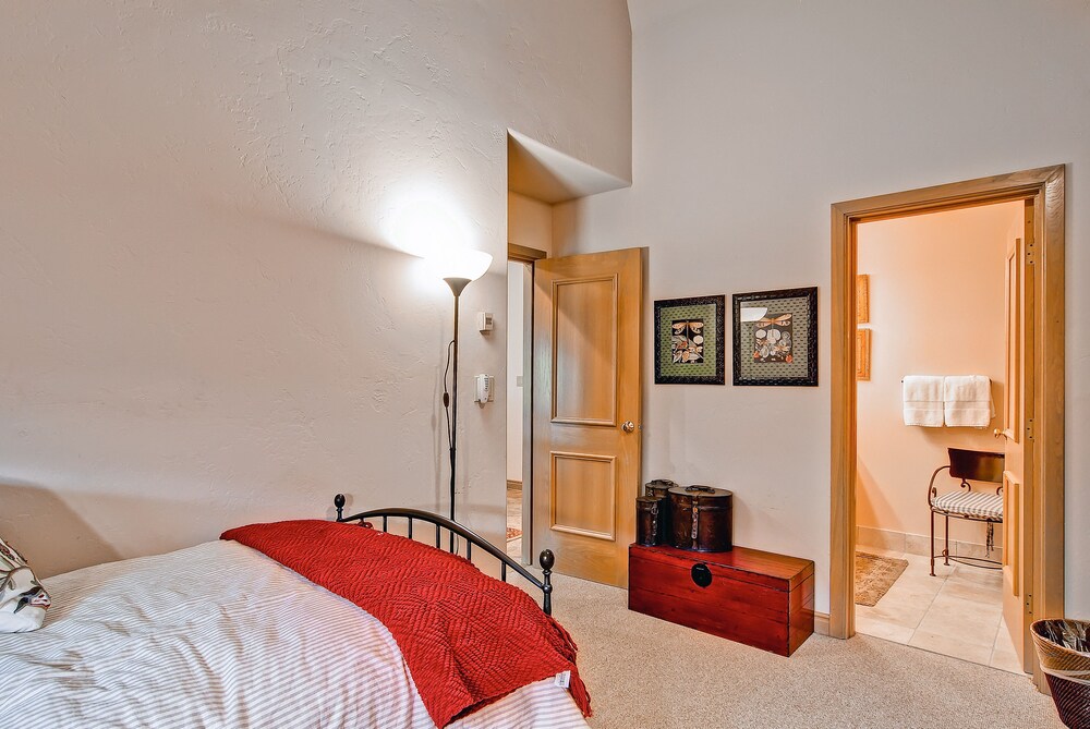 Highlands Slopeside by East West Hospitality - photo 58