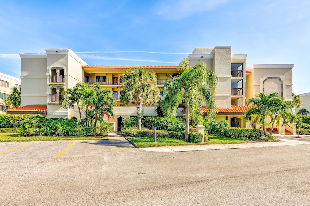 Land's End 11 406 Beach Front Premier - photo 61