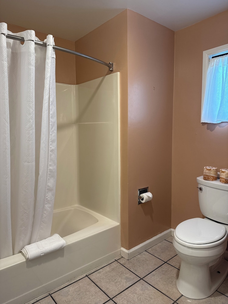Carmel Resort Inn - photo 84