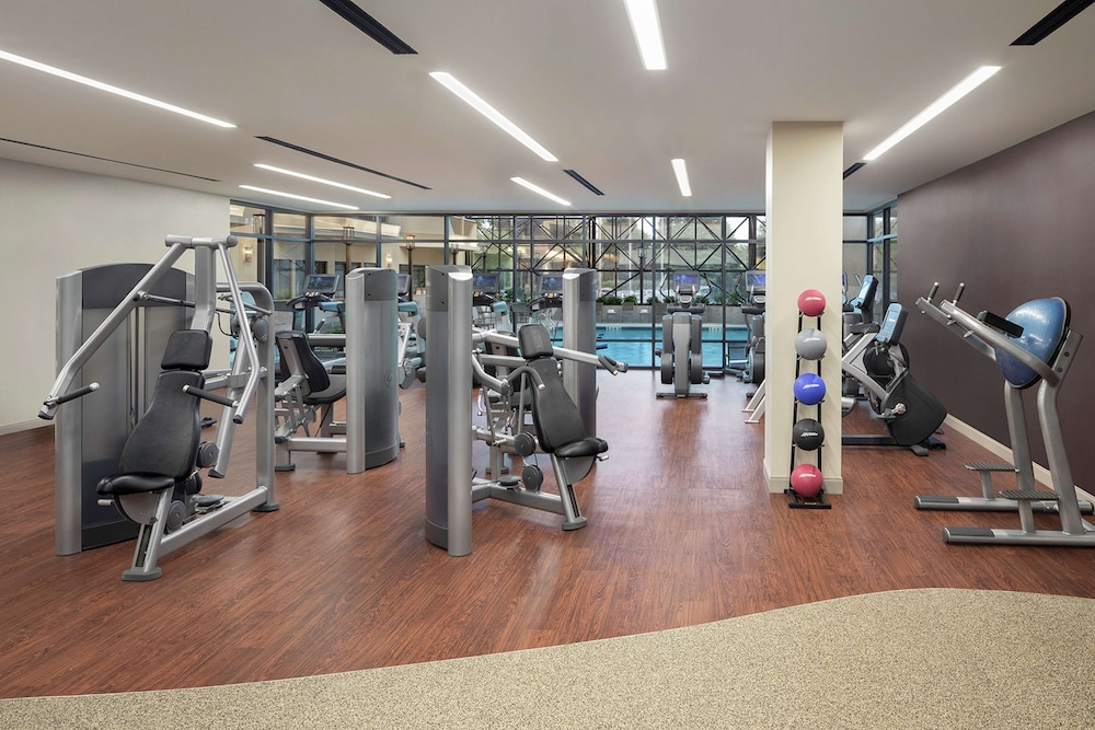 DoubleTree by Hilton Hotel Newark Airport - photo 42