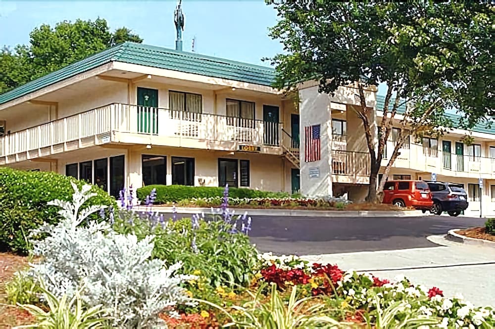 Masters Inn Atlanta Doraville at I 85 & 285 — hotel in Doraville