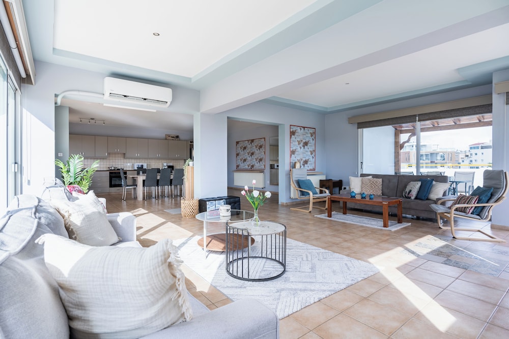 Melograno 2 BR Apt. & Terrace in Larnaca — 4-Star Luxury Hotel in Larnaca, Cyprus
