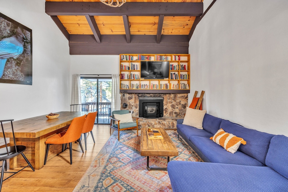 Alpine Retreat In The Heart Of Incline Village 2 Bedroom Condo