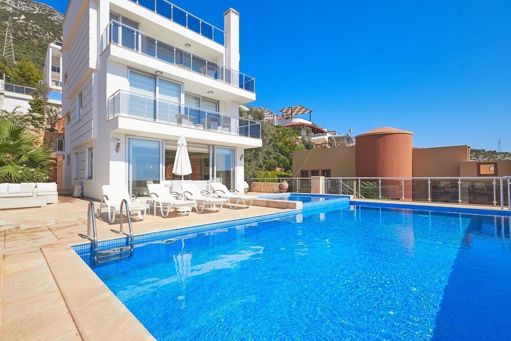 Villa Cina Kalkan — 4-Star Luxury Hotel in Kalkan, Turkey