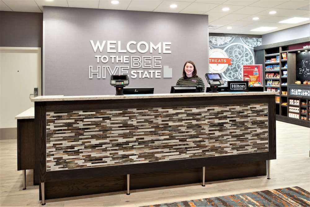Hampton Inn & Suites Logan - photo 5