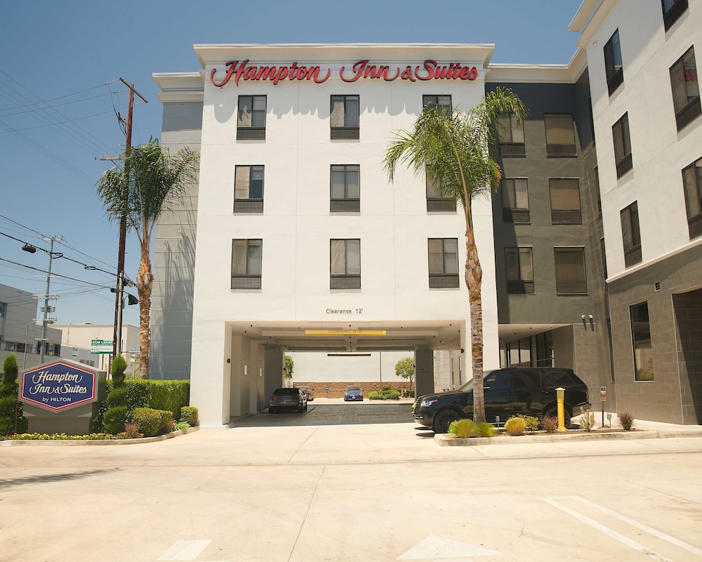 Hampton Inn & Suites Los Angeles Sherman Oaks — hotel in Van Nuys