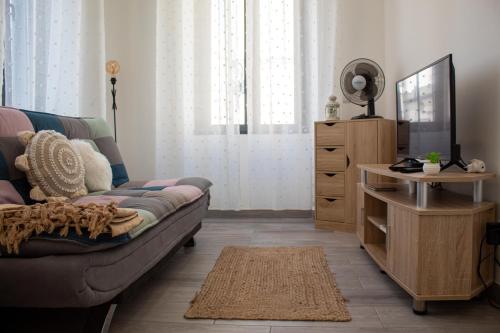 Casa Amarela Conforto e localização central — 4-Star Luxury Hotel in Faro, Portugal