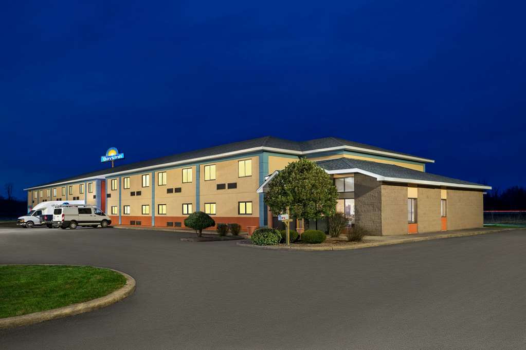 Days Inn by Wyndham Canastota Verona - photo 4