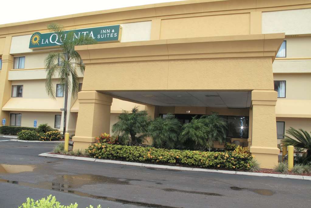 La Quinta Inn & Suites by Wyndham Tampa Brandon West - featured photo