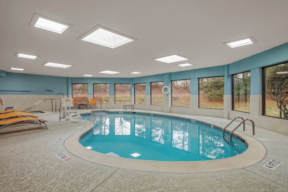 Holiday Inn Express Hershey Harrisburg Area by IHG - photo 39