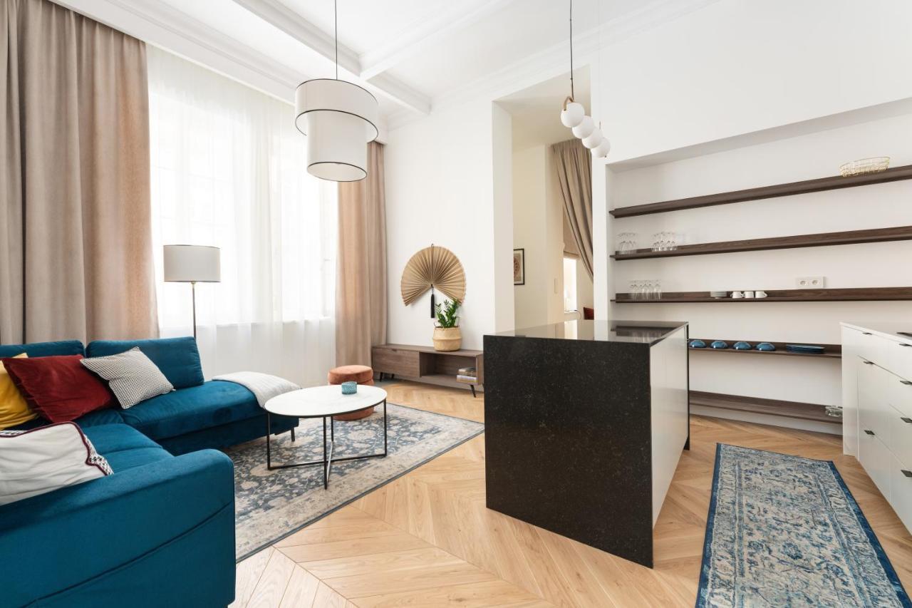 Warsaw Premium Apartment President Palace — 4-Star Luxury Hotel in Warsaw, Poland
