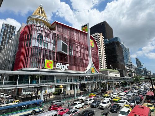 Platinum Deluxe Shopping Apartments