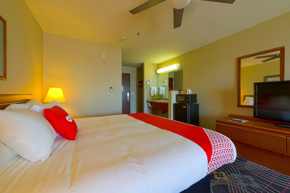 Siletz Bay Beachfront Hotel by OYO Lincoln City - photo 58