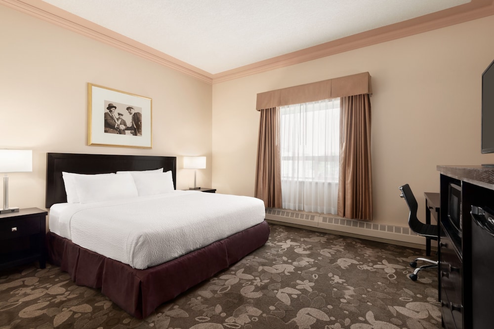 Days Inn & Suites by Wyndham Yellowknife
