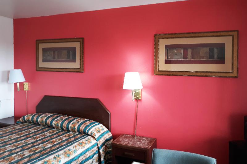Hotel Kings at Clovis by OYO Rooms - photo 57