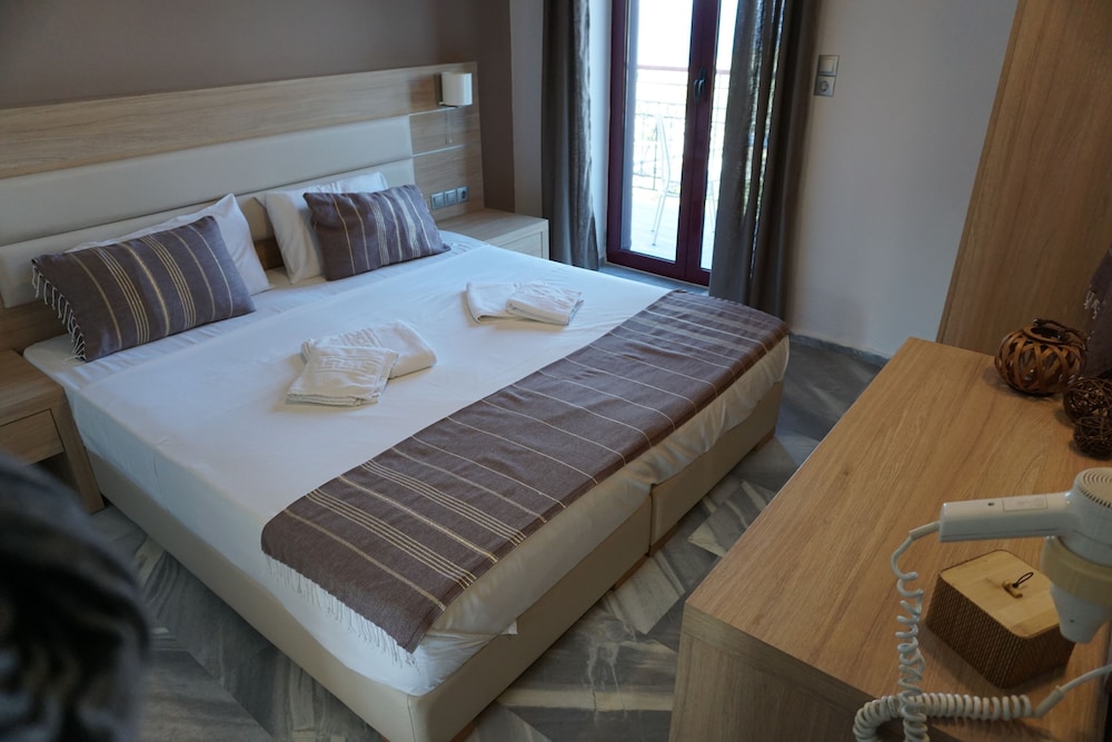 Vida Balance Garden in Mithymna, Greece