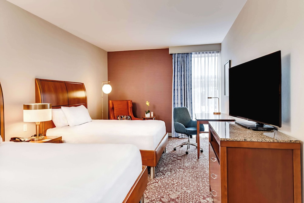 Hilton Garden Inn Alexandria Old Town National Harbor - photo 6