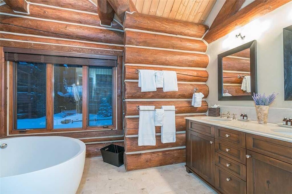 Prospect Falls by Exceptional Stays - photo 24