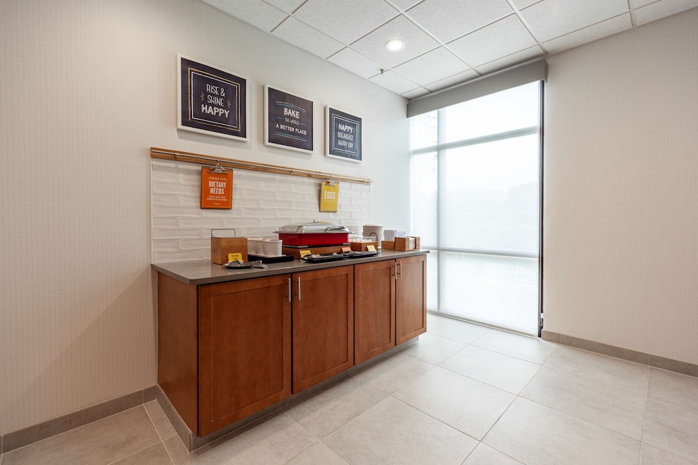 Hampton Inn Winchester N Conference Center VA - photo 48