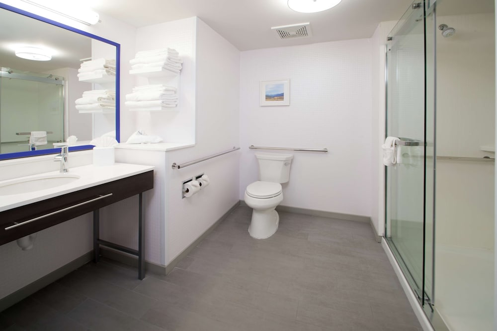 Hampton Inn Arvin Tejon Ranch - photo 21