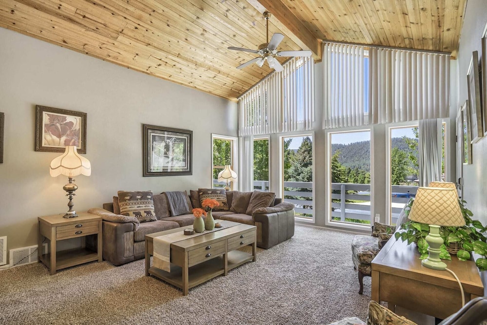 6bdmountain Getawayfire Placeminutes to Pikes Peak & Charis — hotel in Woodland Park
