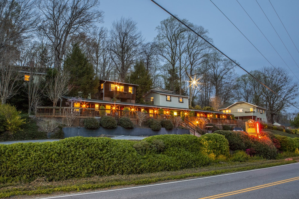 The Chimney Rock Inn & Cottages - featured photo