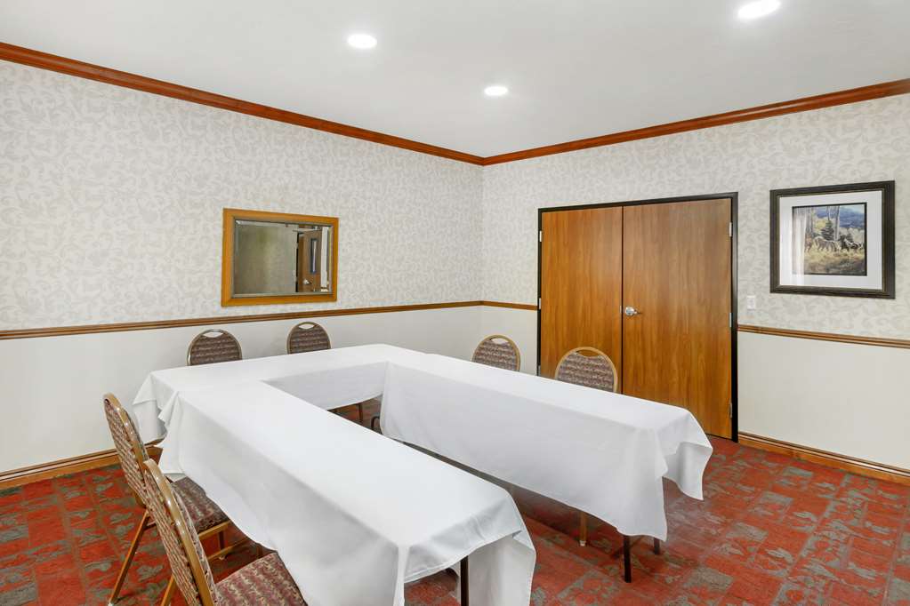 Best Western Holiday Hills - photo 28