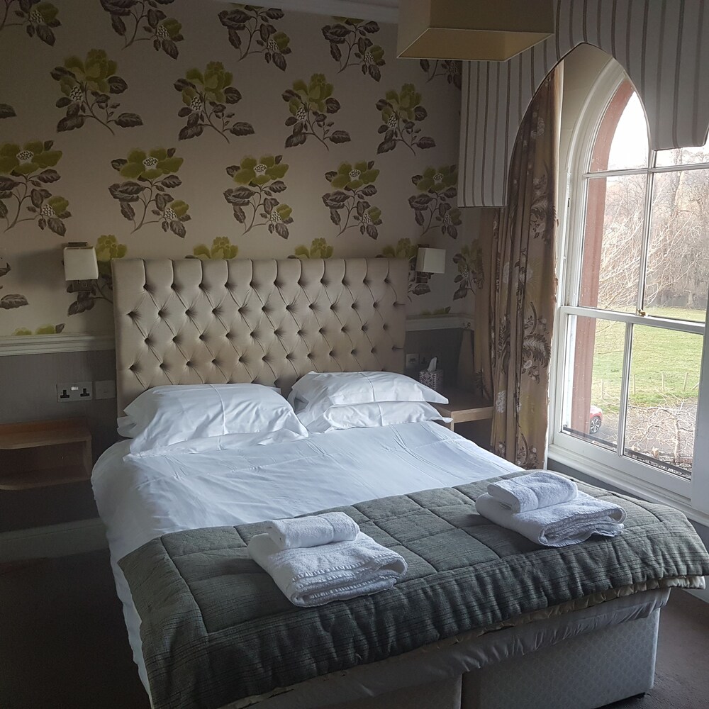 Fox and Pheasant Inn — Carlisle — photo 4