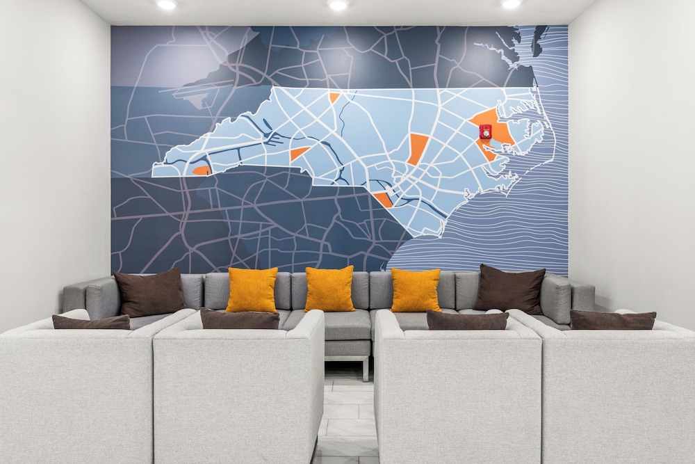 Holiday Inn Express Asheville Woodfin by IHG - photo 4