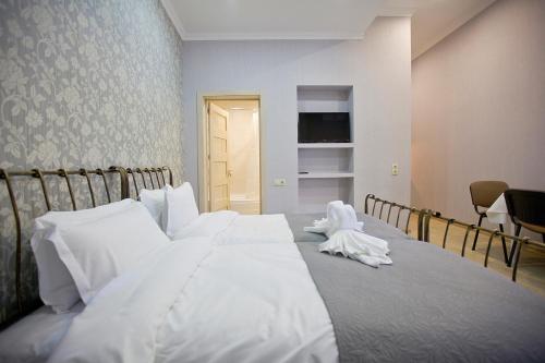 Metekhi Corner Apartments