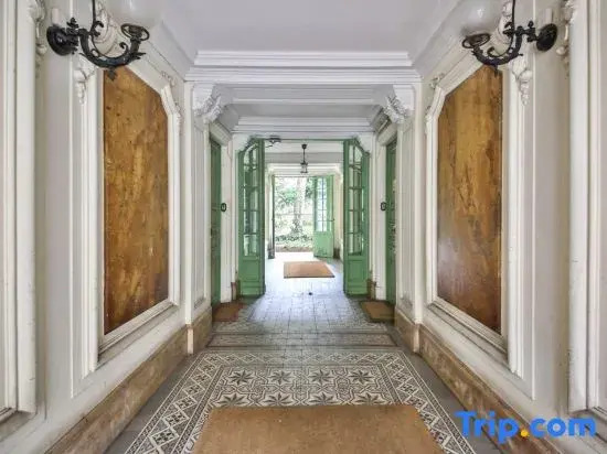 Charming Studio Superb Location in 7th District Paris — 4-Star Luxury Hotel in Paris, France