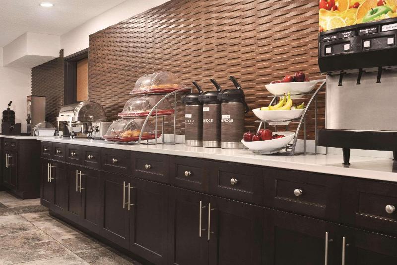 Wingate by Wyndham Auburn - photo 35