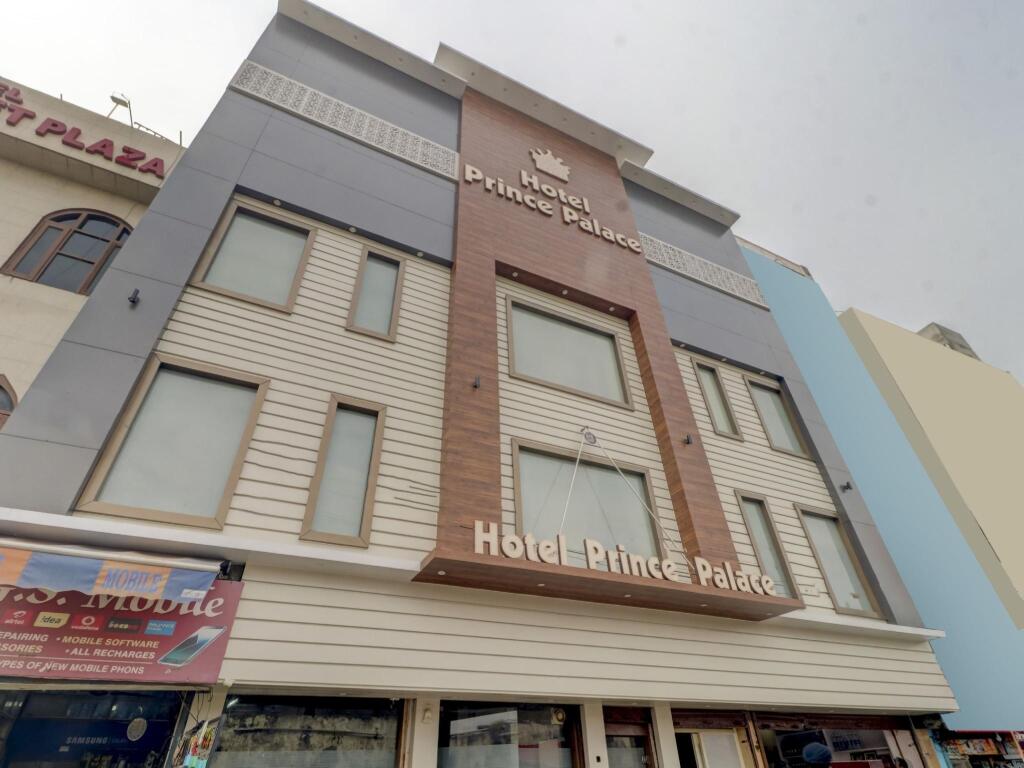 Hotel Prince Palace in Patiala, India