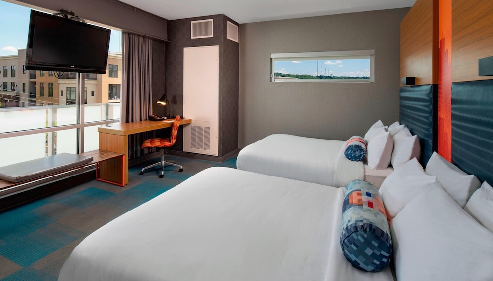 Aloft Birmingham Soho Square - photo 12