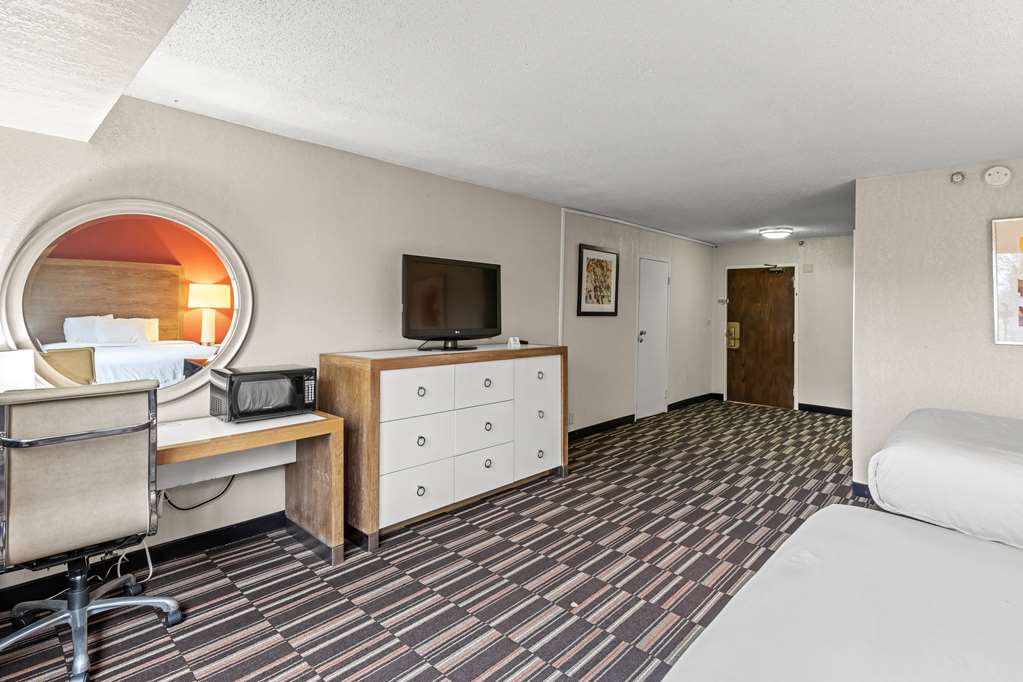 Red Lion Hotel Charlotte - photo 28