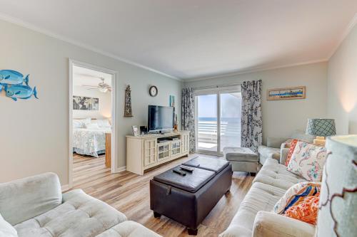 Reefs IV C3 by Carolina Beach Realty — 4-Star Luxury Hotel in Carolina Beach, United States