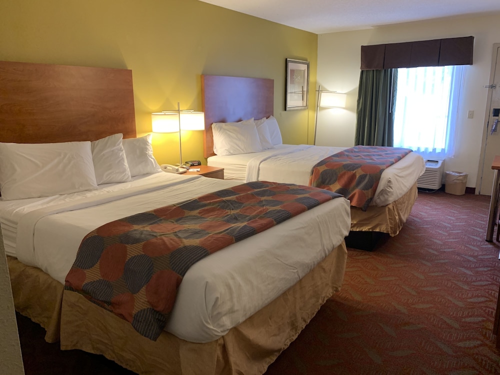Baymont by Wyndham Cave City - photo 14