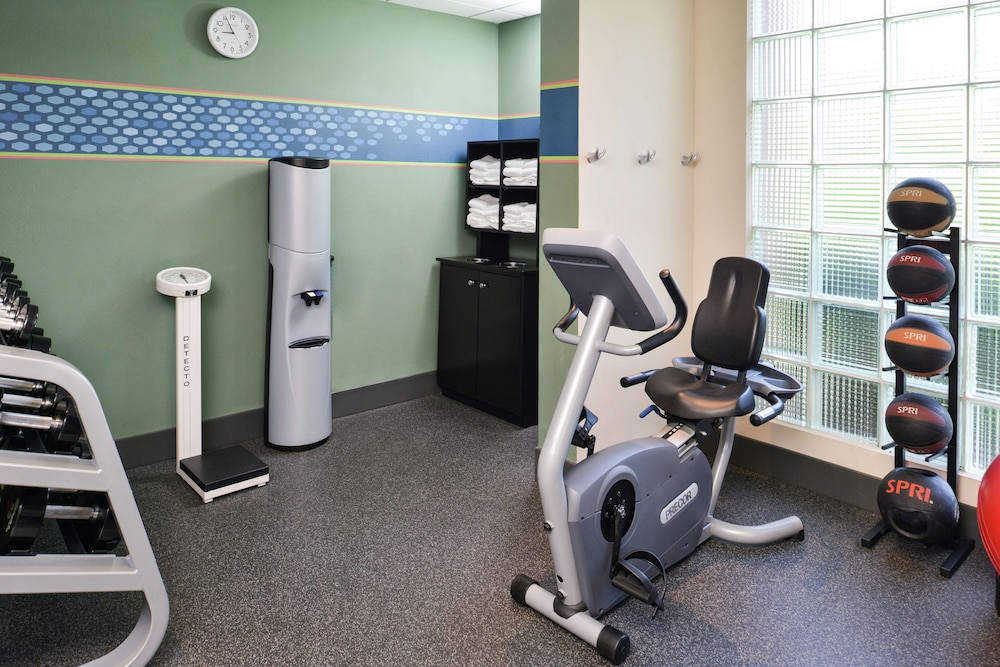 Hampton Inn Staunton - photo 31